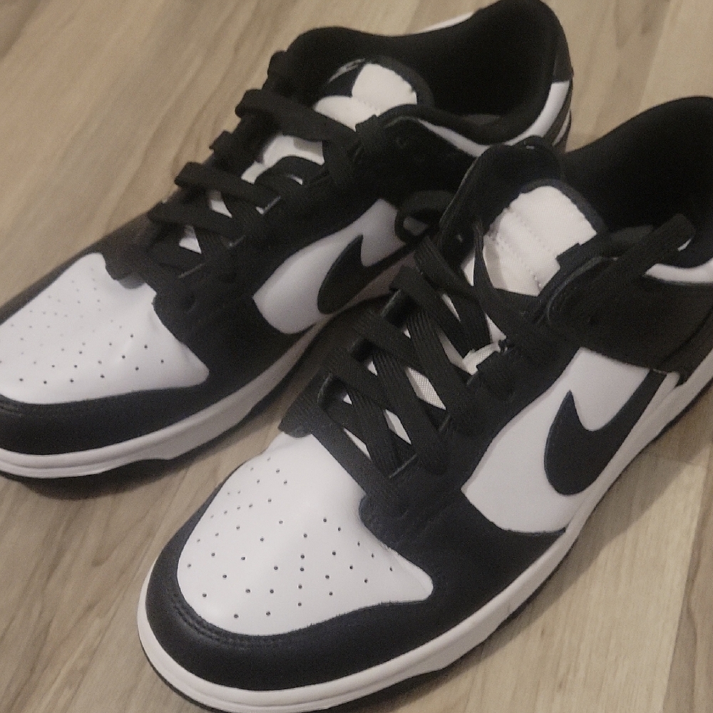 Black and White Men's Sneakers